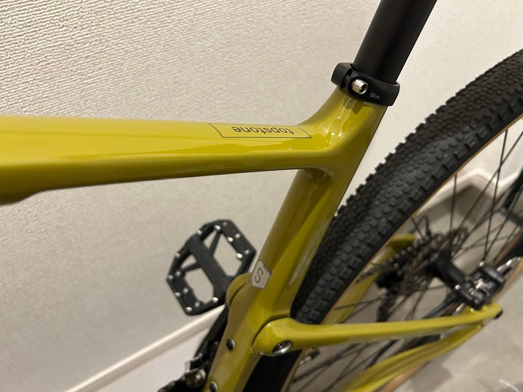 超美品　購入後半年以内　傷なし　cannondale トップストーンカーボン4