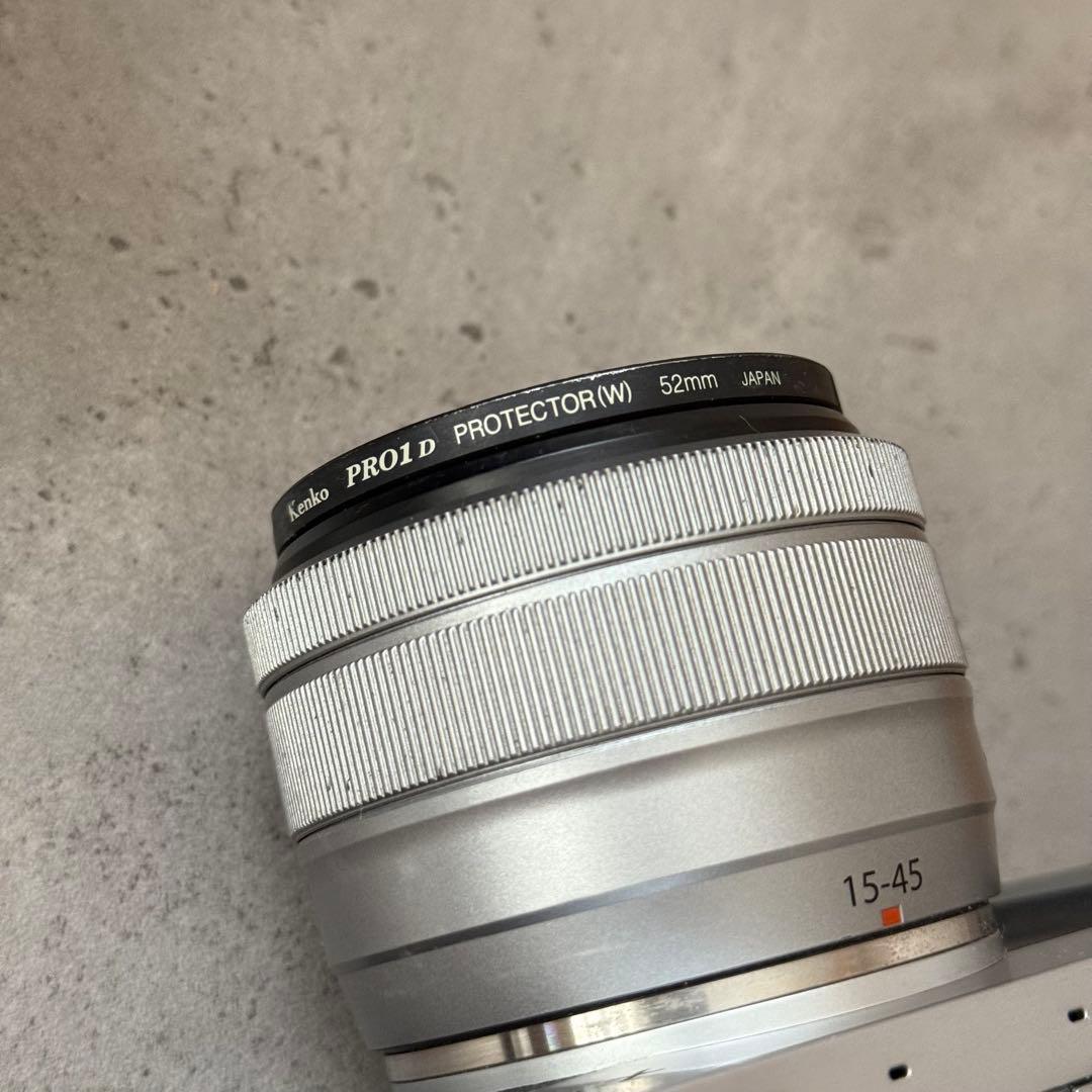 Fujifilm X-A7 ミラーレスカメラ 本体とレンズ