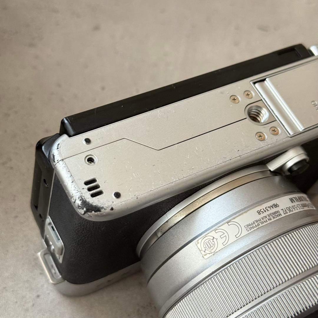 Fujifilm X-A7 ミラーレスカメラ 本体とレンズ