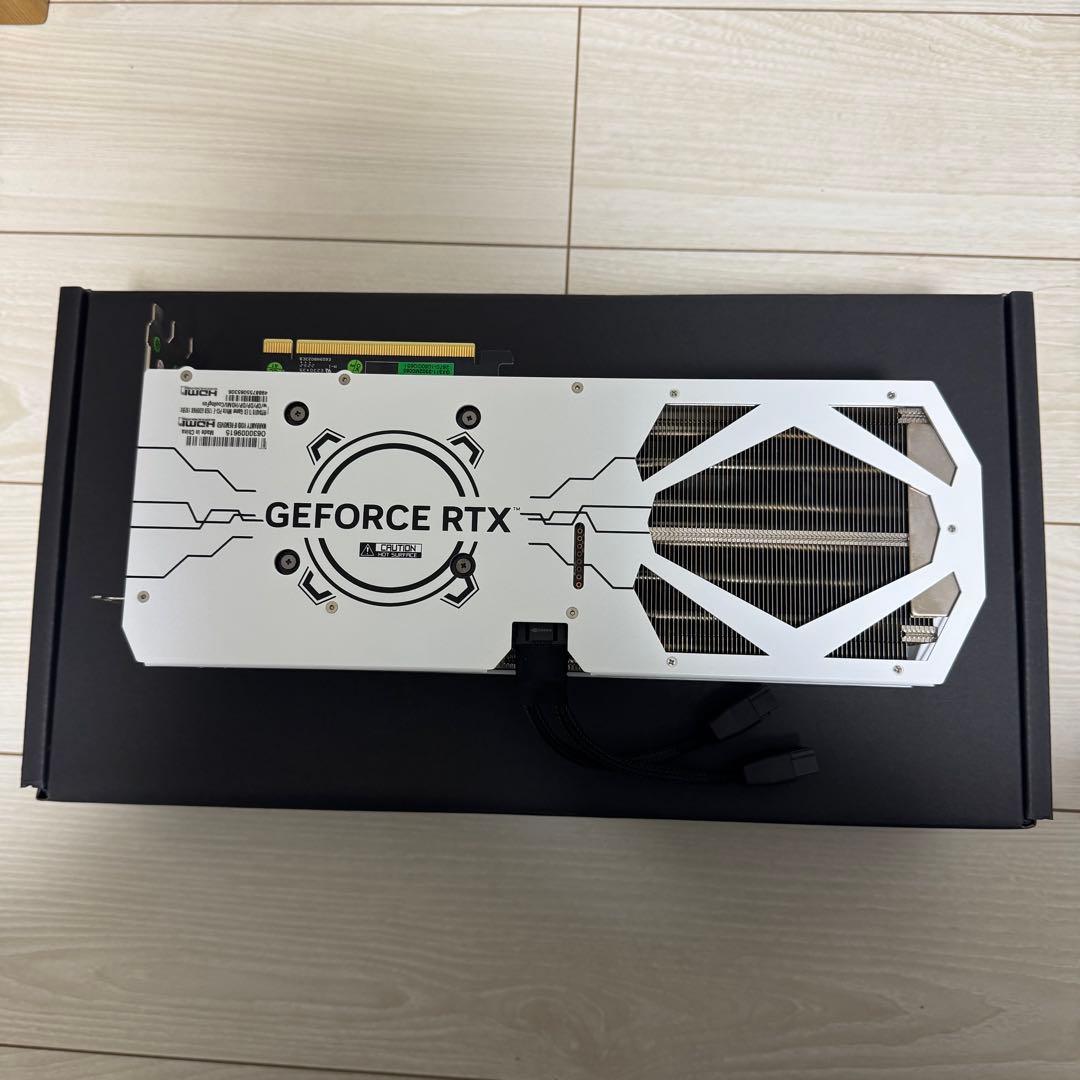 玄人志向 GK-RTX4070Ti-E12GB/WHITE/TP