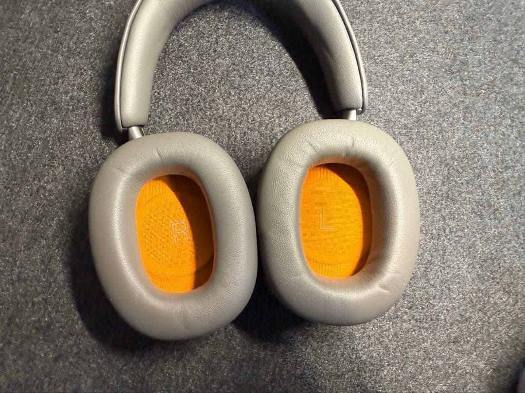 ヘッドホン Bowers & Wilkins PX8 McLaren Edition