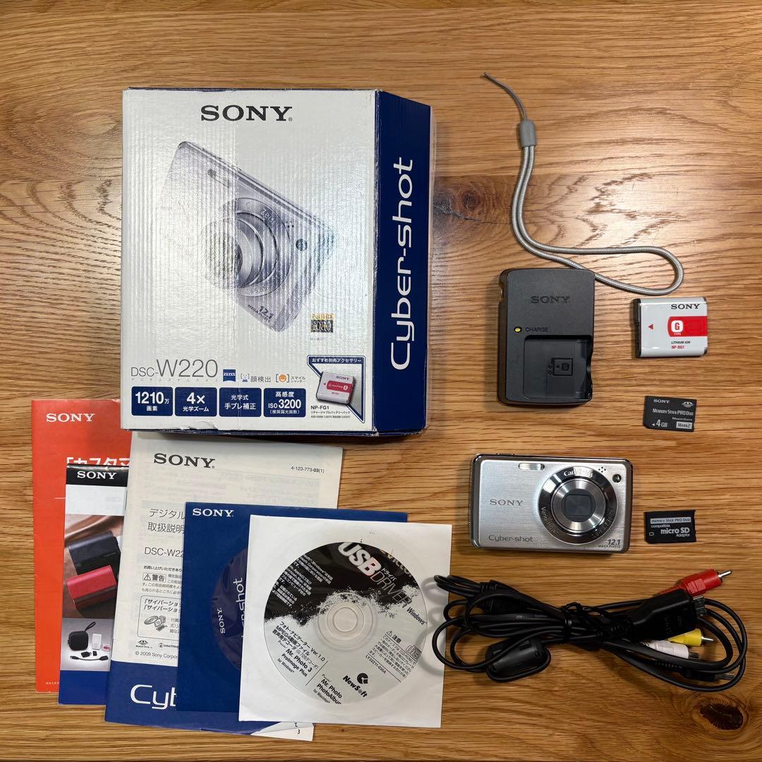 SONY CYBERSHOT DSC-W220 【撮影可 箱付き】