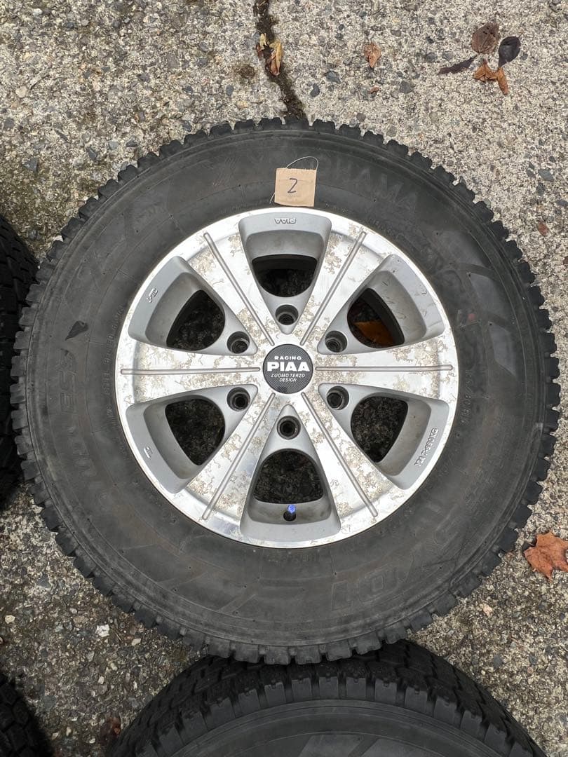 ハイエース　アルミホイール　スタッドレスセット