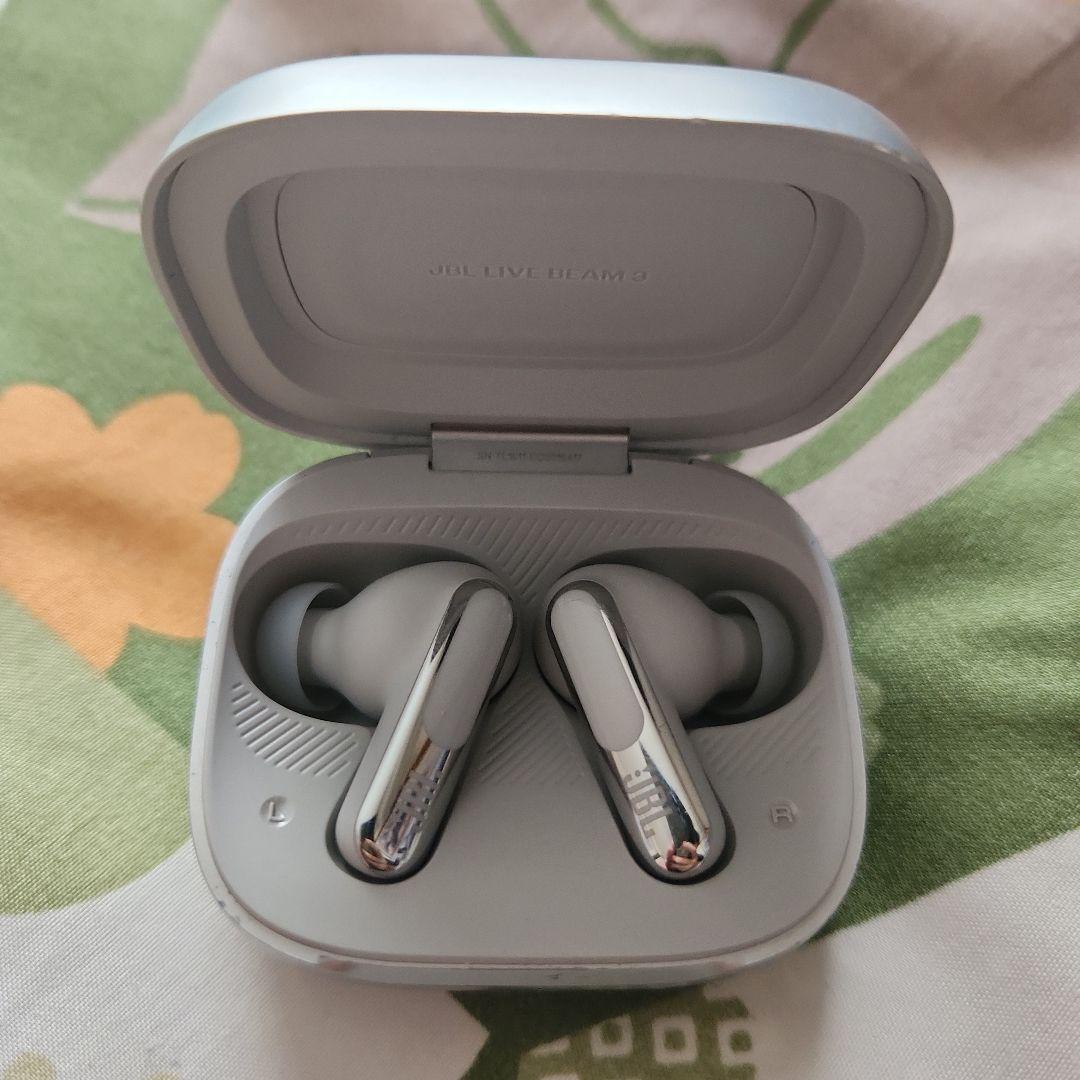 JBL LIVEBEAM3 シルバー
