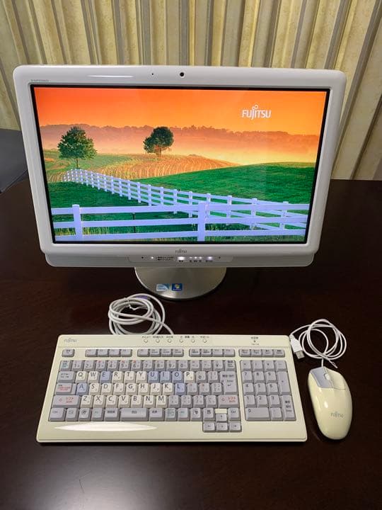 【超美品】FMVらくらくパソコン3 ESPRIMO FH/R3 FMVFR3