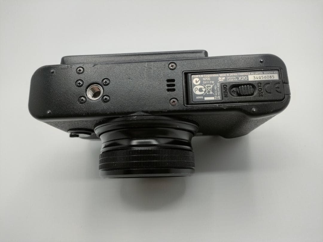 FUJIFILM コンパクトデジタルカメラ X20 ブラック（ジャンク品）