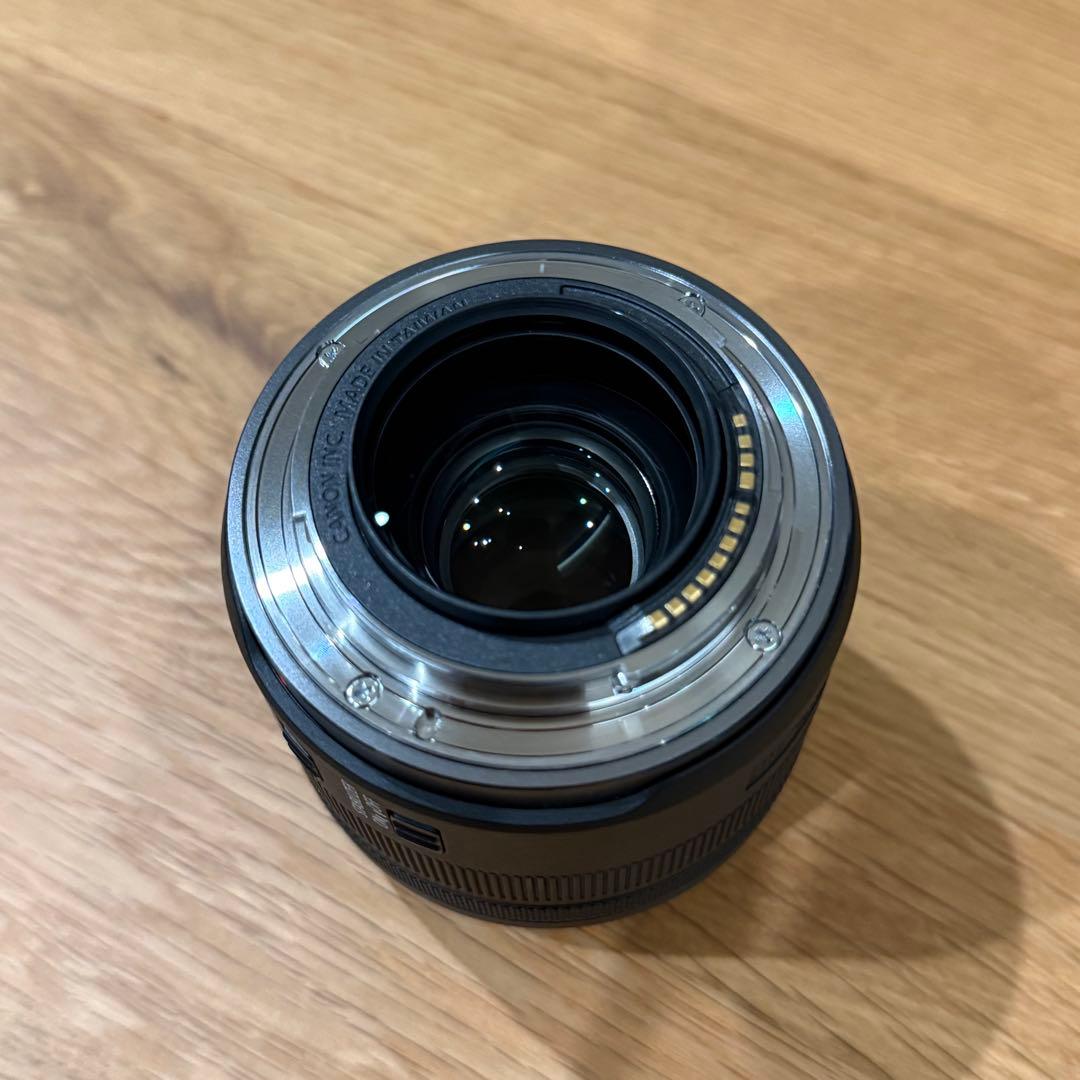 【ほぼ未使用】キャノン RF35mm F1.8 MACRO IS STM