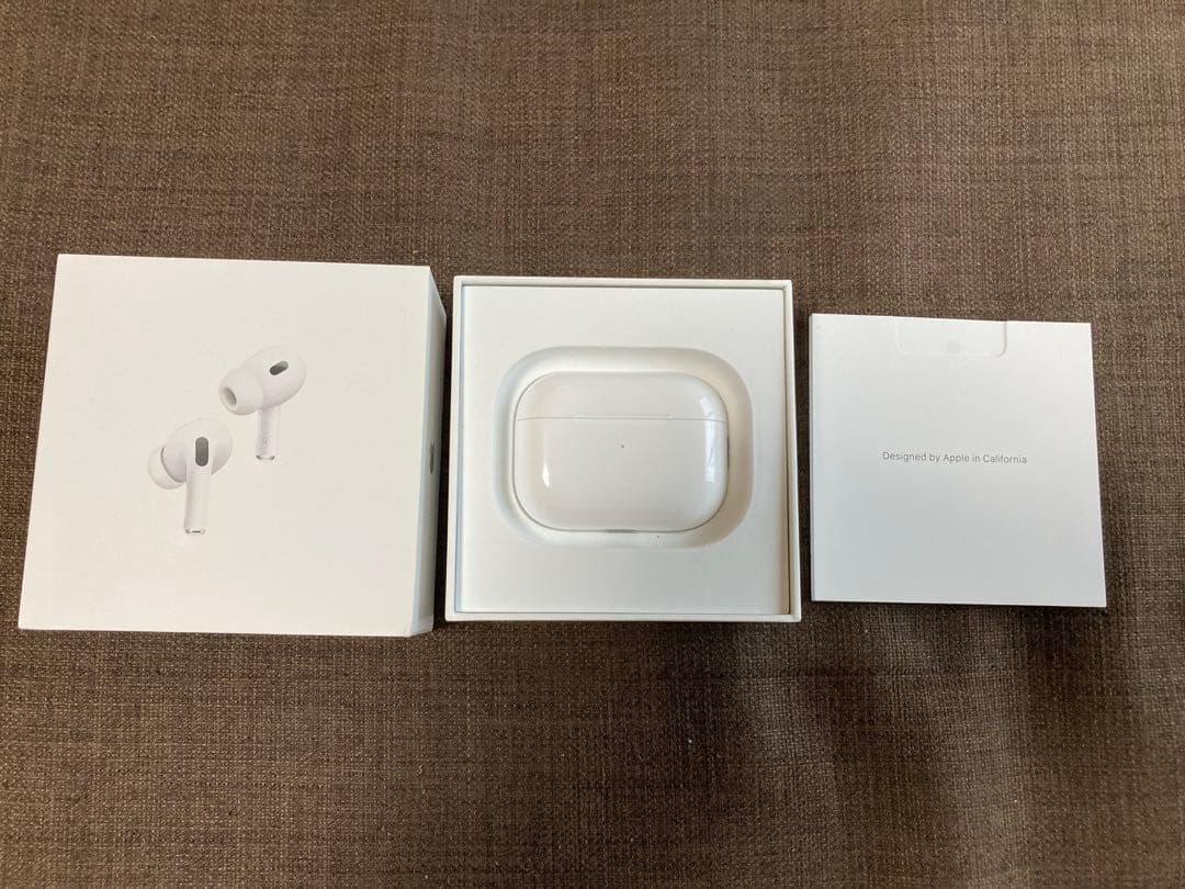 AirPods PRO2本体 美品 充電ケーブル付き＋ESR保護ケース付き