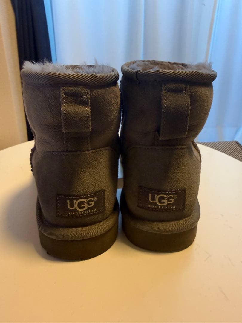 UGG ムートンブーツ　グレー