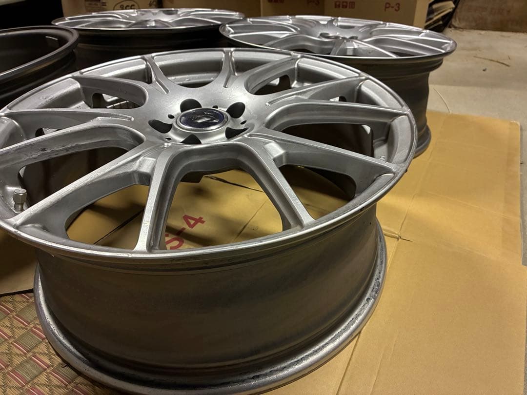 18インチ シルバーホイール 5本スポーク