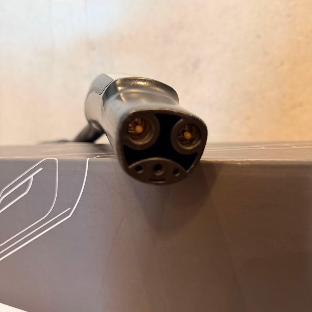 テスラ CHAdeMO 日本製充電アダプター 【純正】