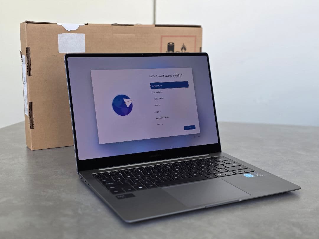 【美品】Samsung Galaxy Book 4 Pro (512GB)