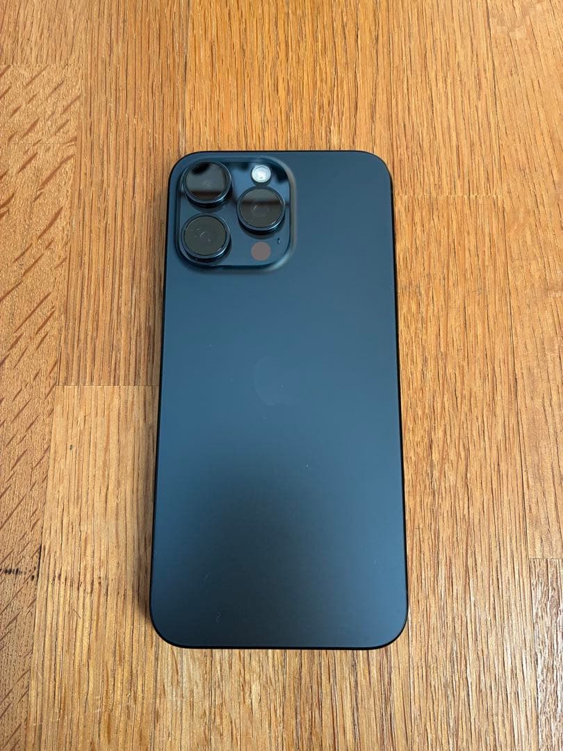 【美品】iPhone 15 Pro Max SIMフリー