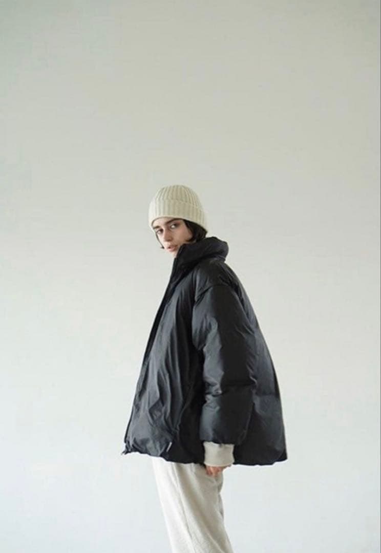 新品未使用タグ付き‼️CLANE PACKABLE DOWN JACKET