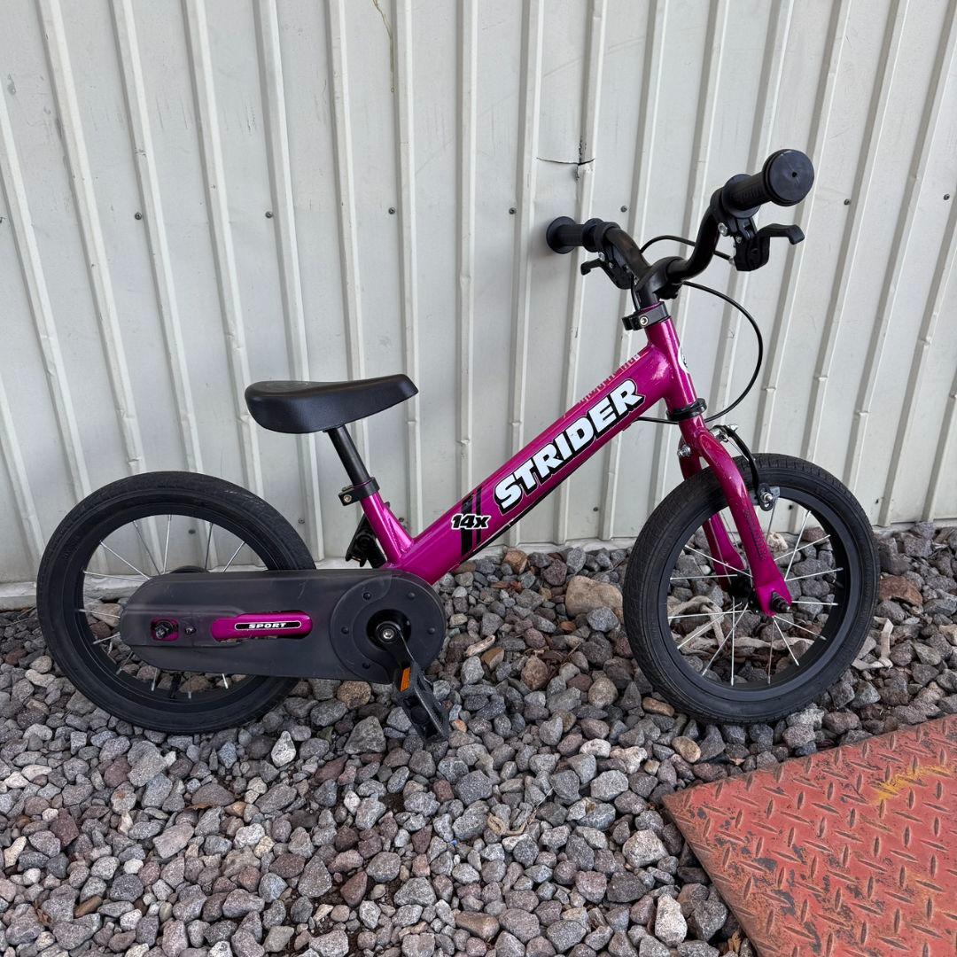 動作良好♪ STRIDER キッズバイク フューシャピンク ストライダー14X