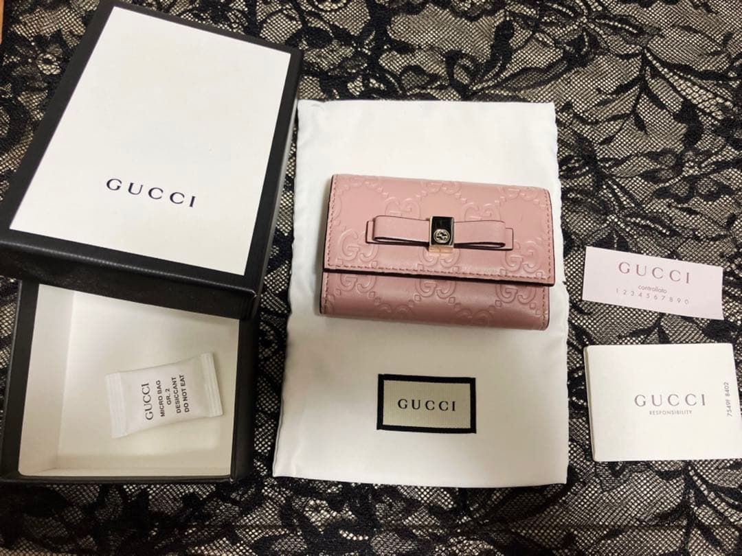 GUCCI GGパターン ピンクレザーキーケース