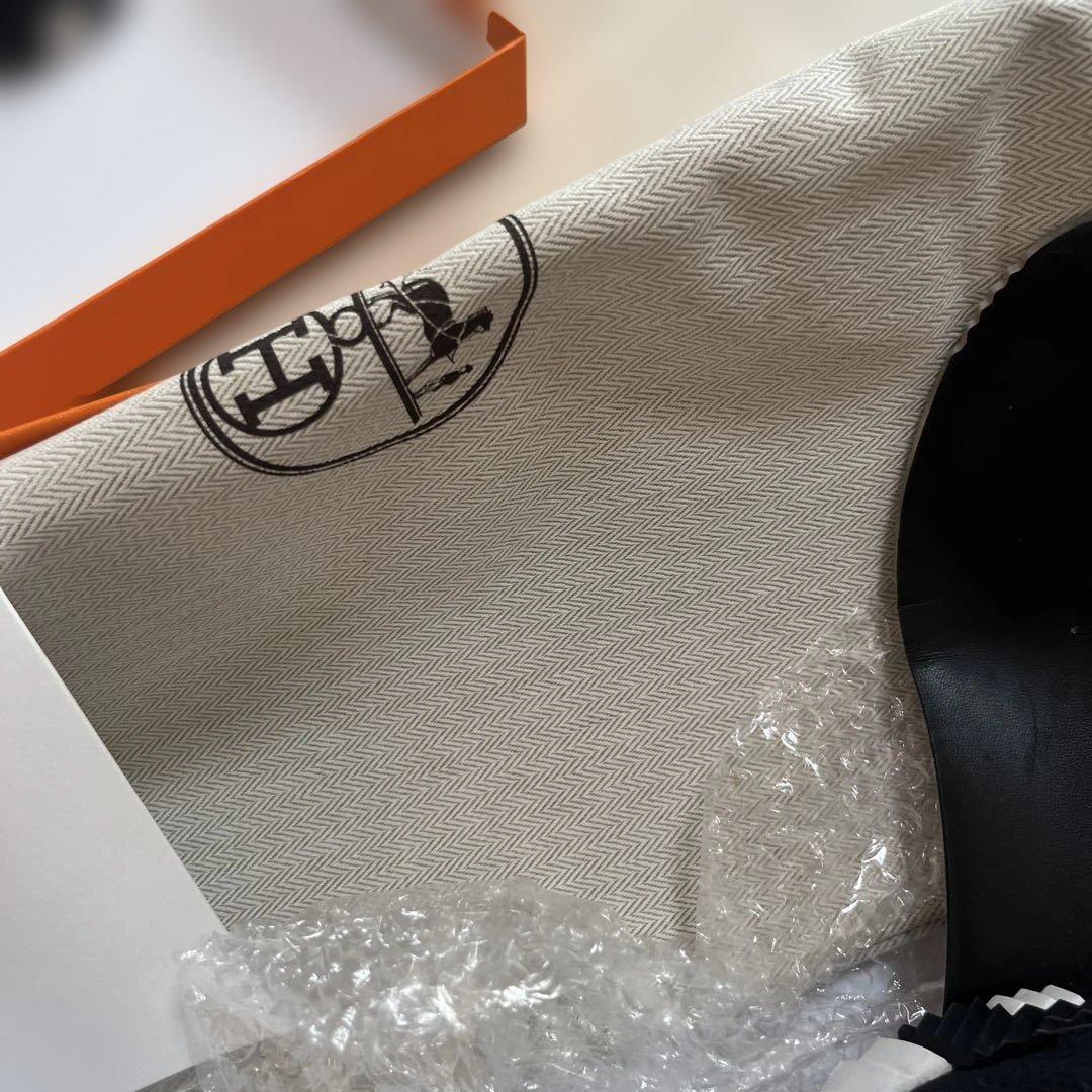 ブラック/オレンジ チェックパターン スニーカー