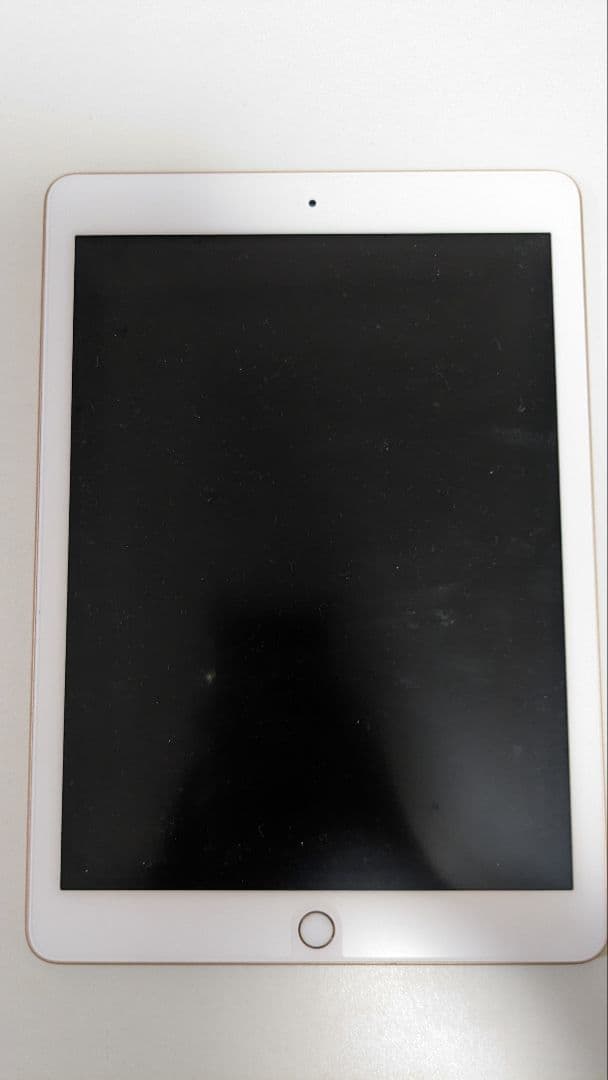 ipad 第6世代　32gb