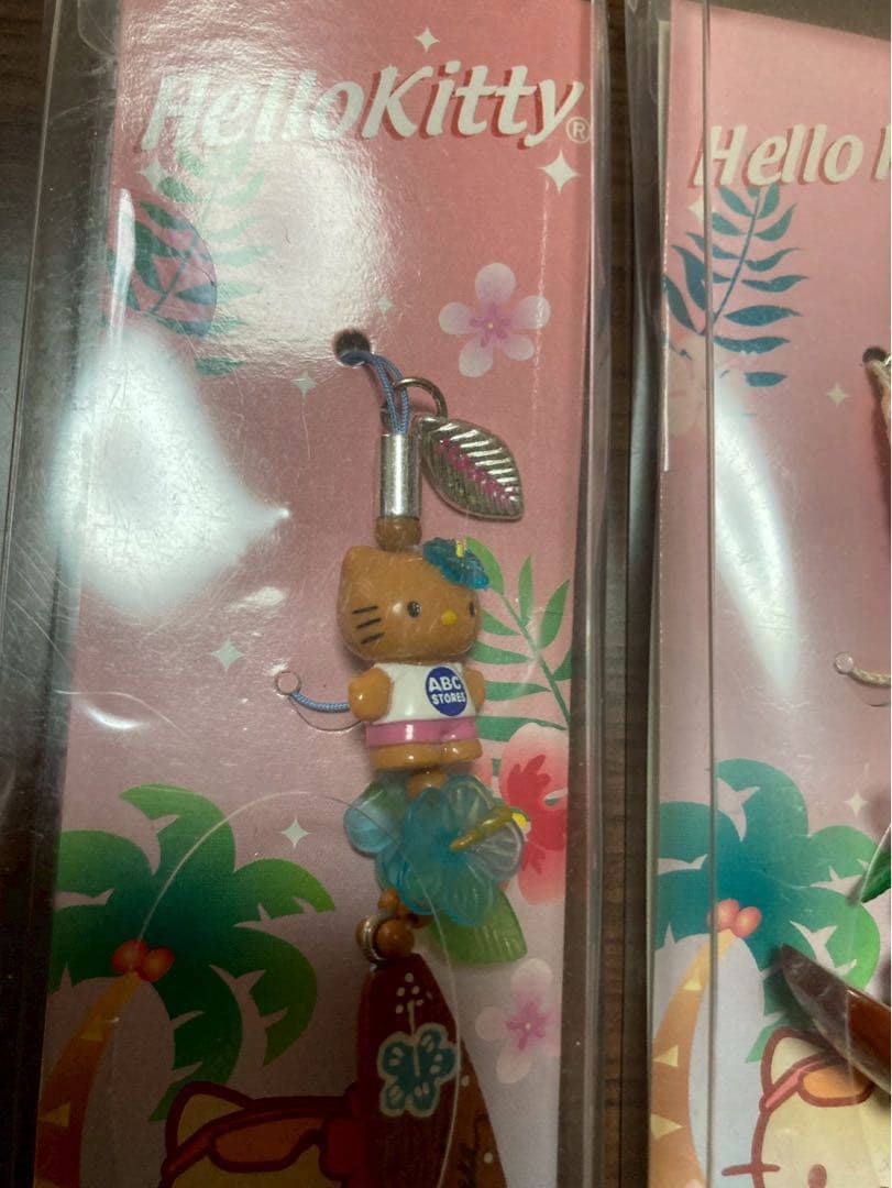 希少 激レア 新品 ご当地 ハローキティ ハワイ 日焼け サーフィン ストラップ