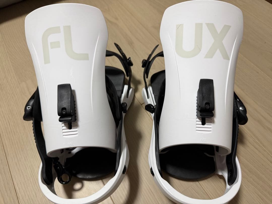 24-25 FLUX EMスノーボード ビンディング ホワイト