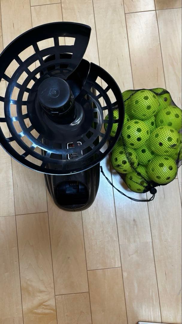 ☆美品　エンドレス打撃練習トスマシン・ネット・ボール　フィールドフォース