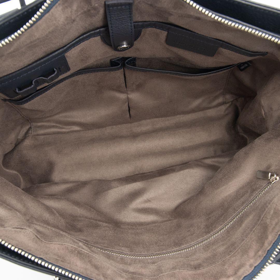 A006【未使用級】ペッレモルビダ／メイデンヴォヤージュ　トートバッグ　レザー