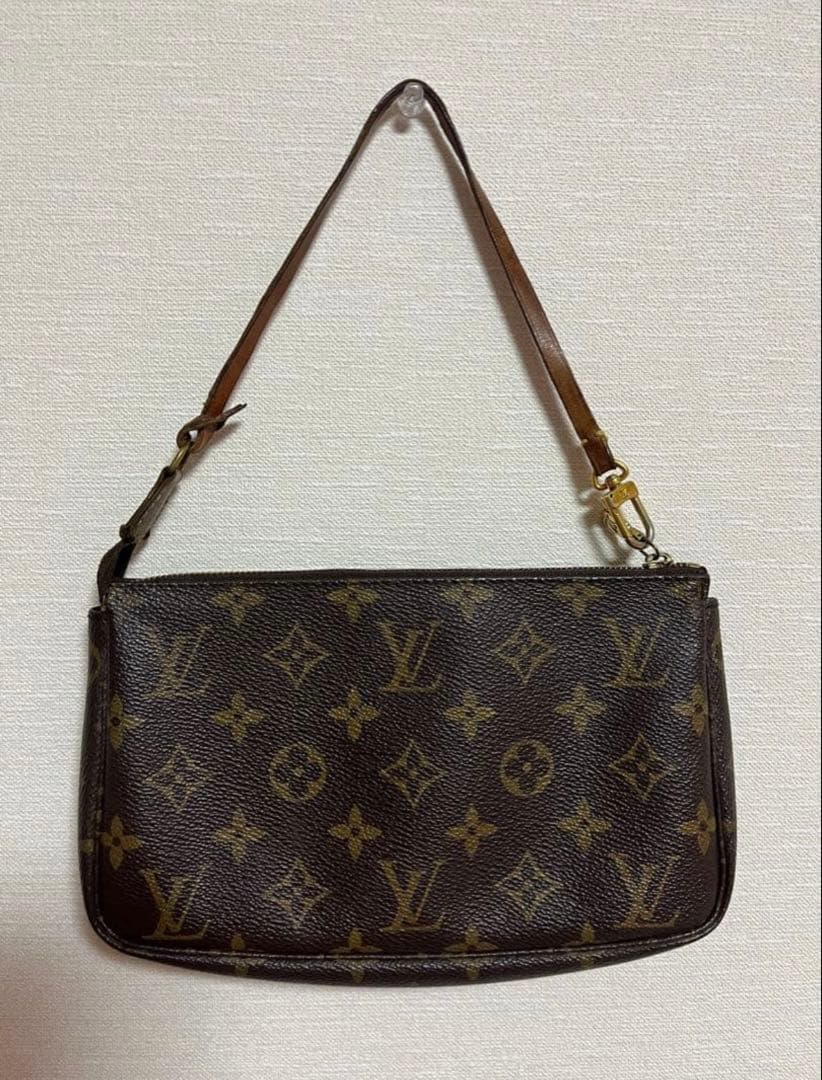 Louis Vuitton モノグラムクラッチバッグ