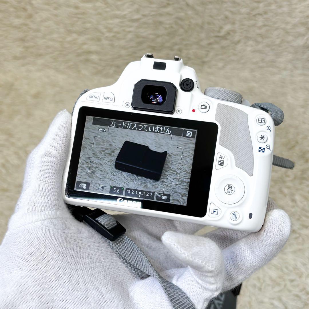 【極美品】キャノン EOSKISS X7 ダブルレンズキット ホワイト 白