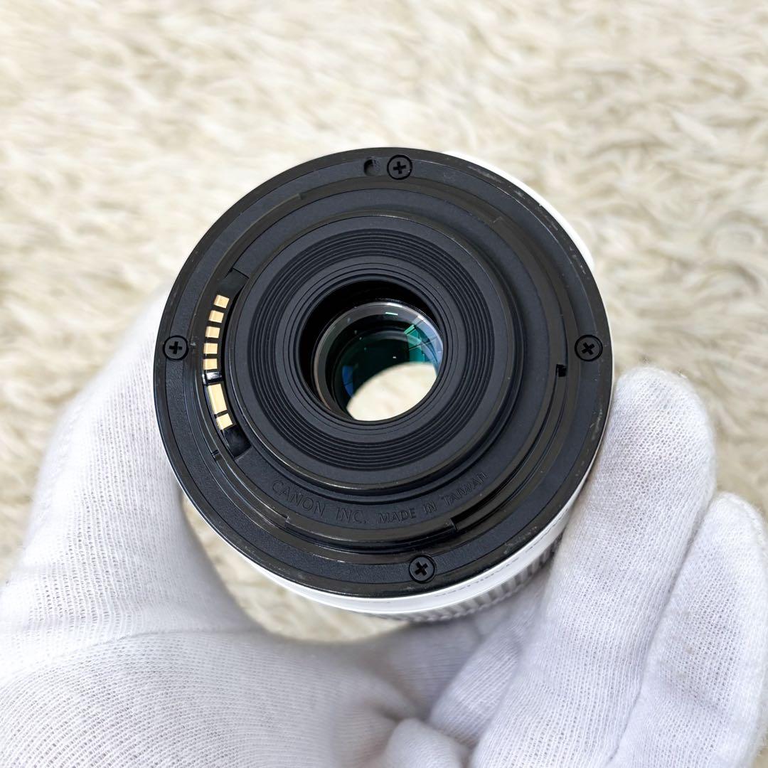 【極美品】キャノン EOSKISS X7 ダブルレンズキット ホワイト 白