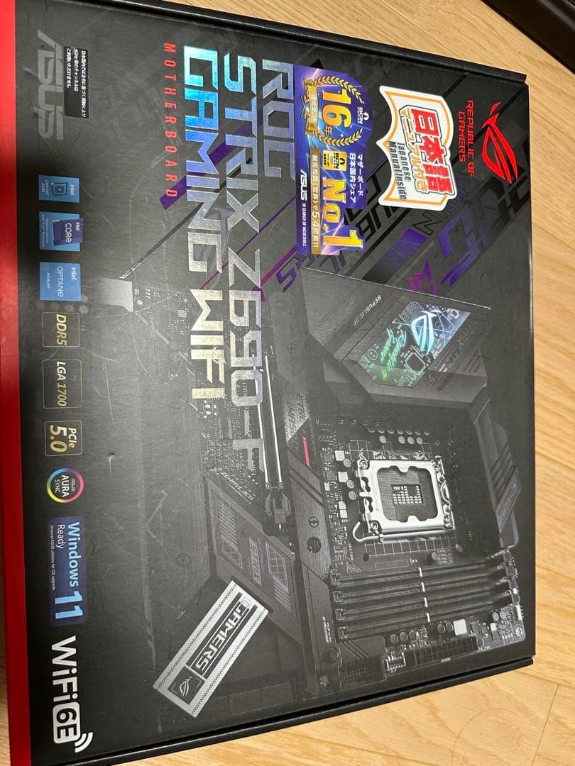 ROG STRIX Z690-F GAMING WIFI 本体