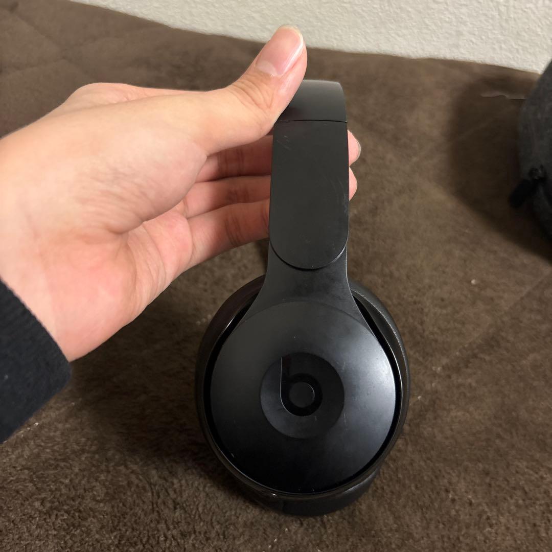 Beats SOLO PRO ワイヤレスヘッドホン　ノイキャン