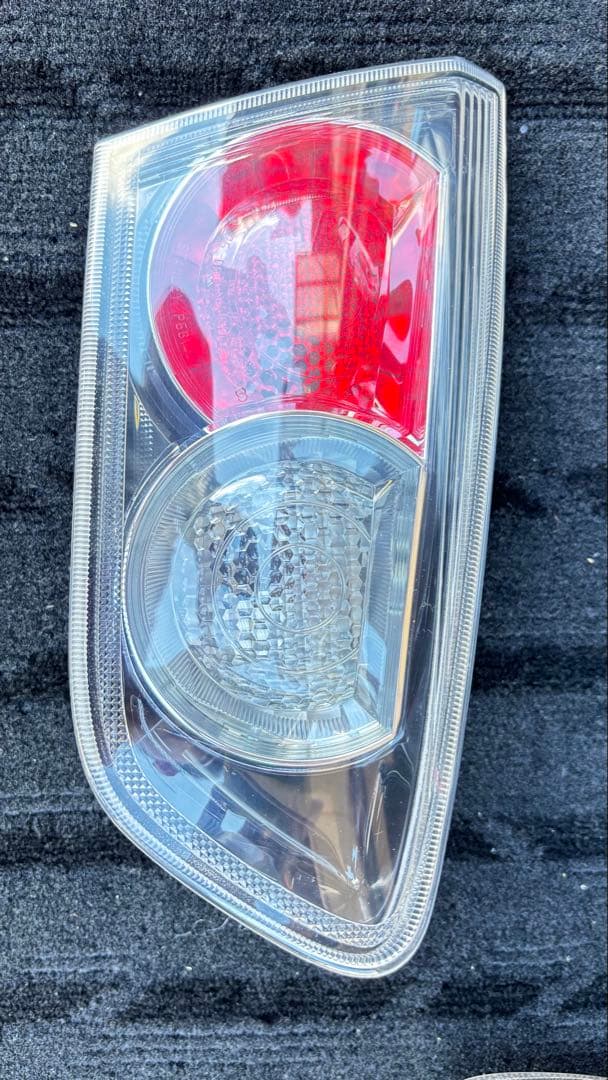 り　さん専用　ギャランフォルティス　テールライト ウインカー　一台分左右セット