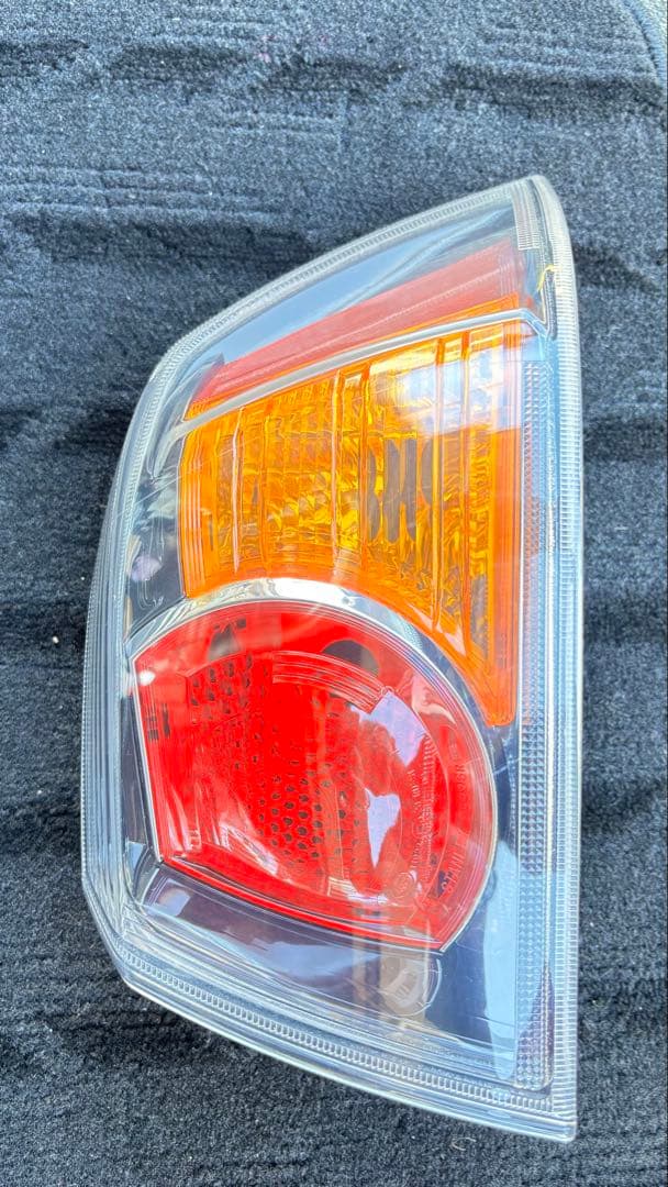り　さん専用　ギャランフォルティス　テールライト ウインカー　一台分左右セット
