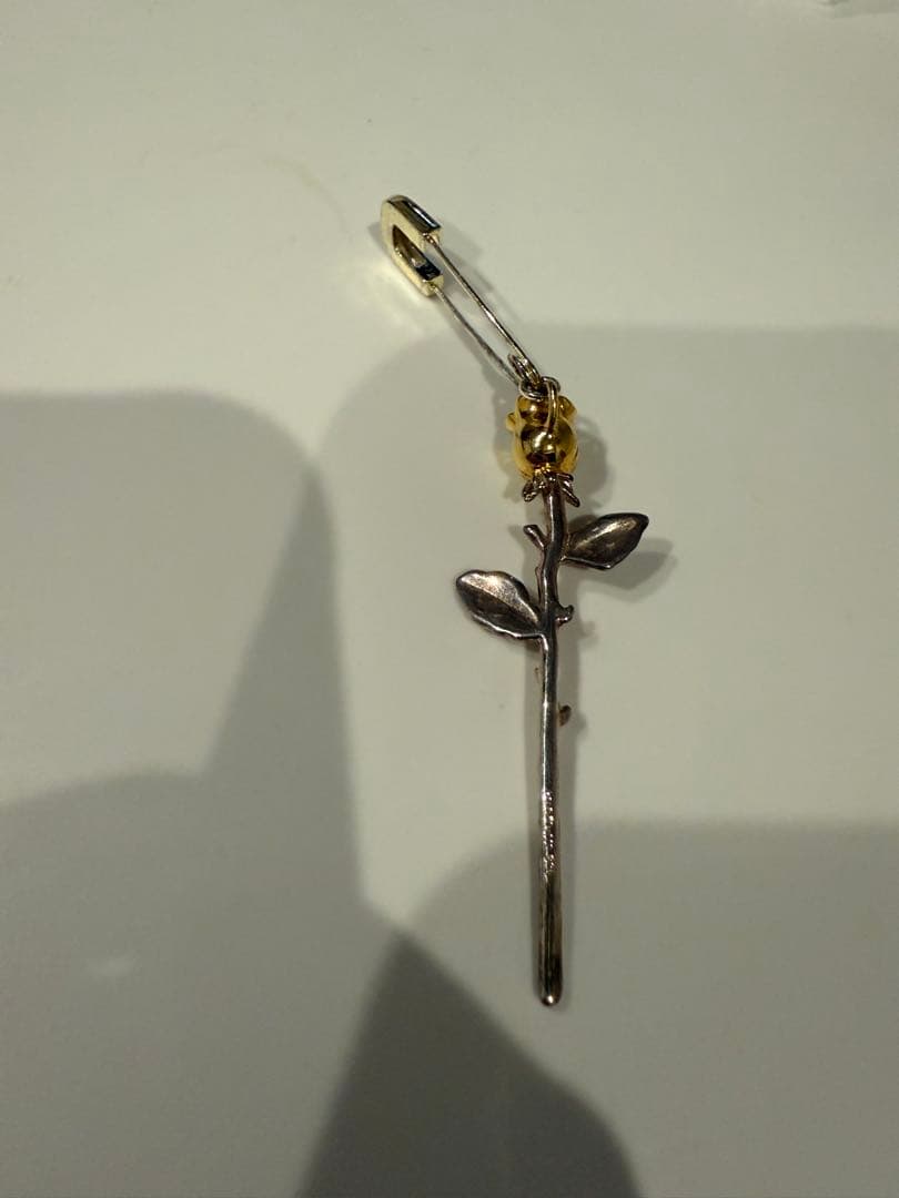 AMBUSH バラデザイン　ピアス