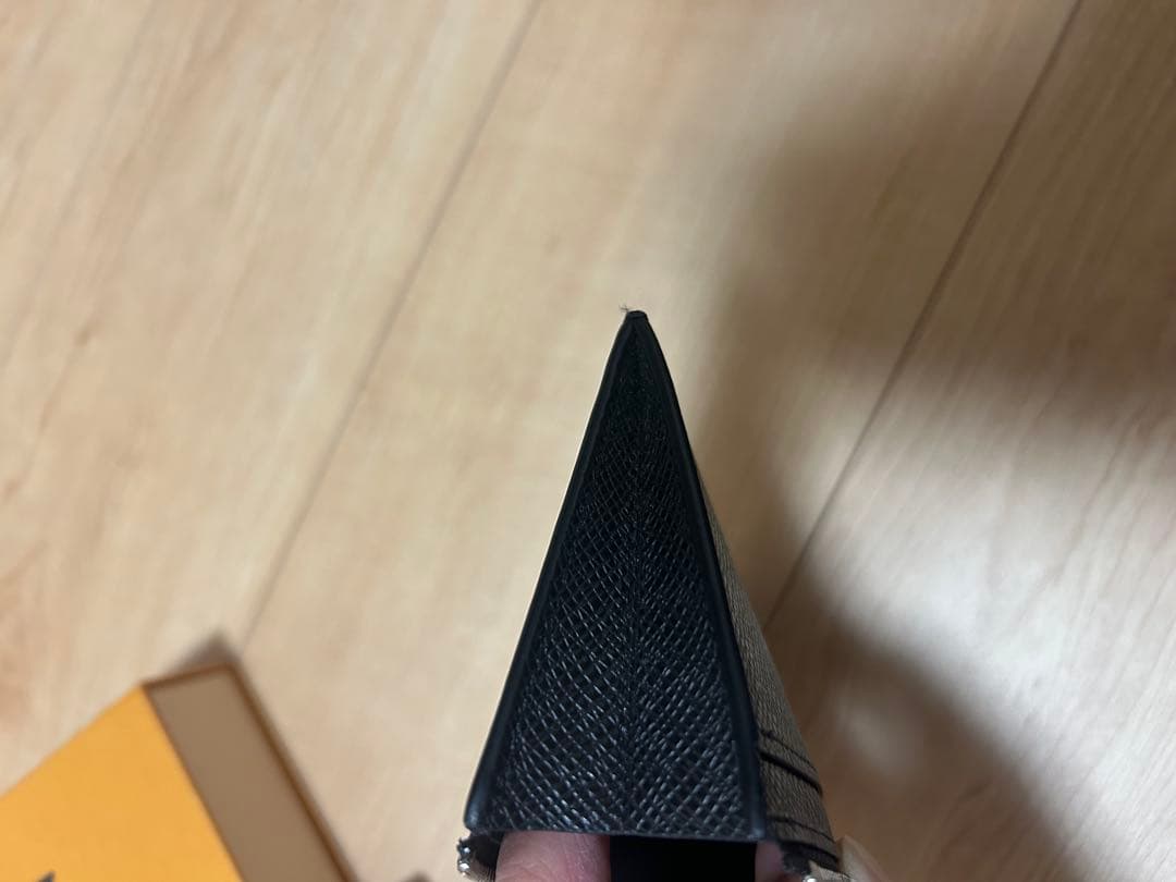 LOUIS VUITTON カードホルダー