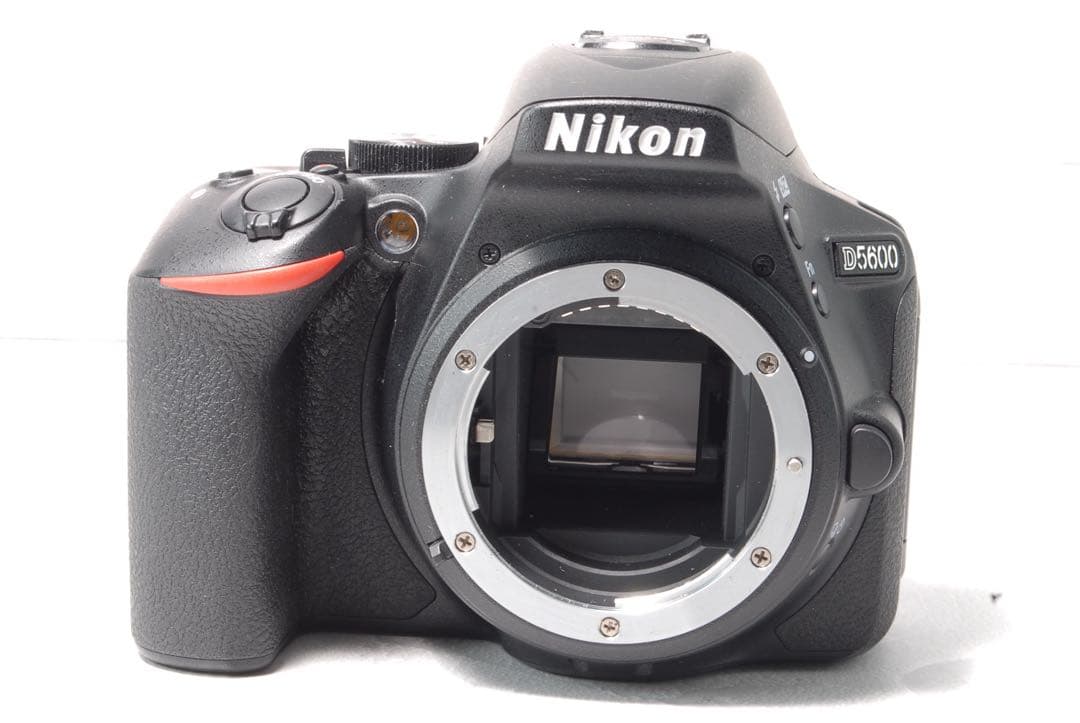 Nikon D5600 AF-S 18-55mm Ⅱ レンズキット スマホ転送