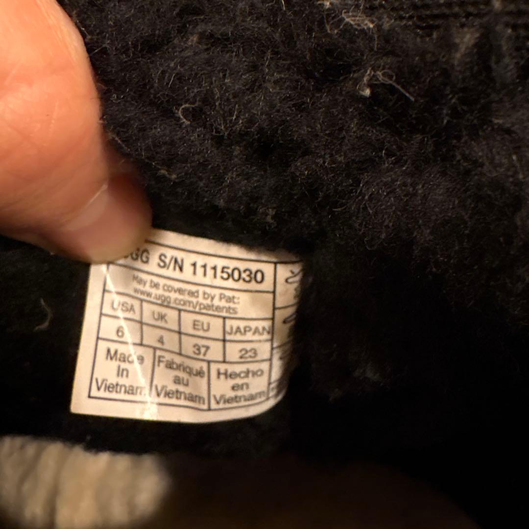 UGG ブラック ムートンブーツ　23センチ