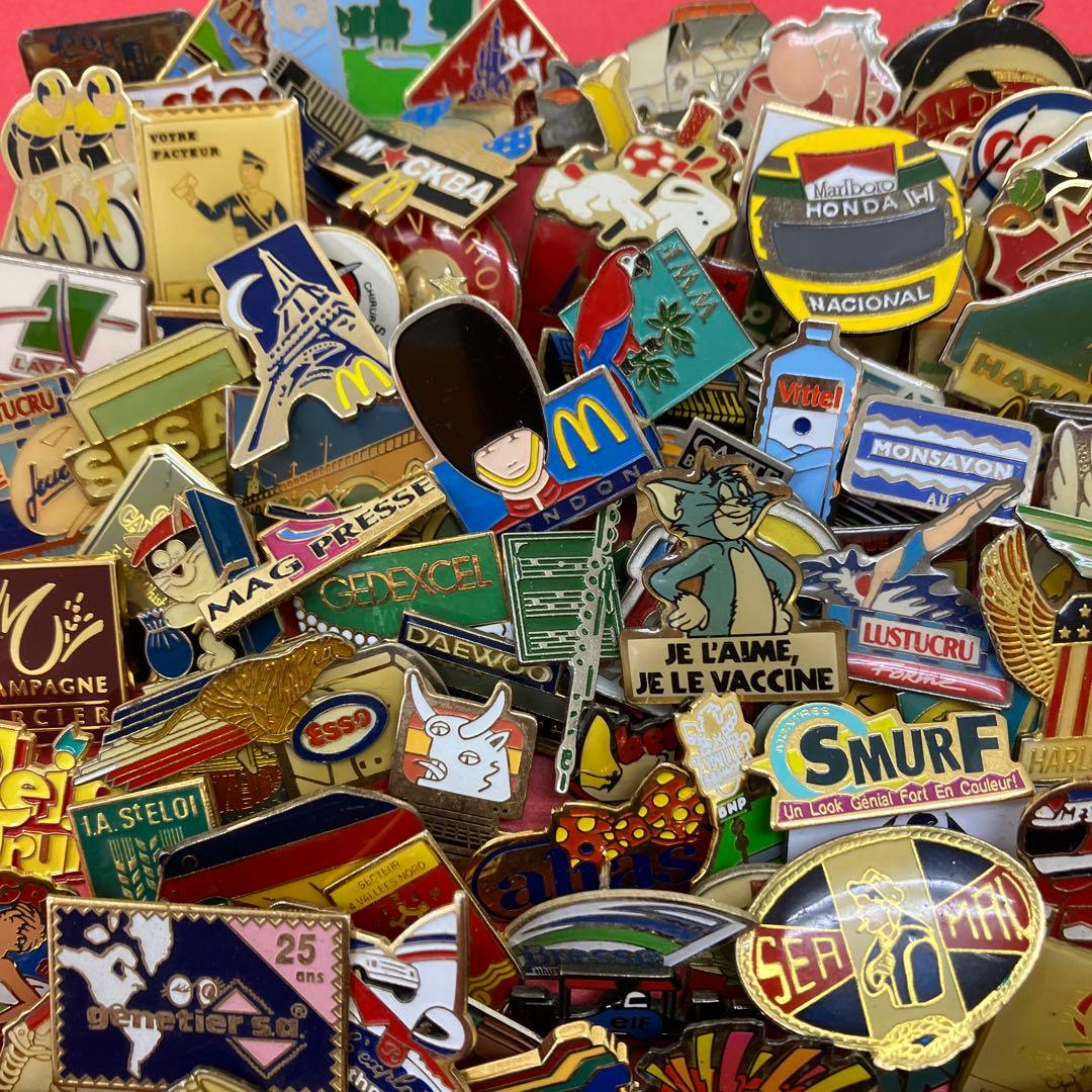 フランス雑貨★ピンバッジ大量220個セット★