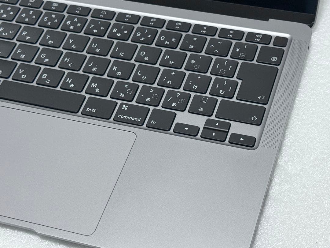 美品　MacBook Air 13 2020 8GB 1TB スペースグレイ