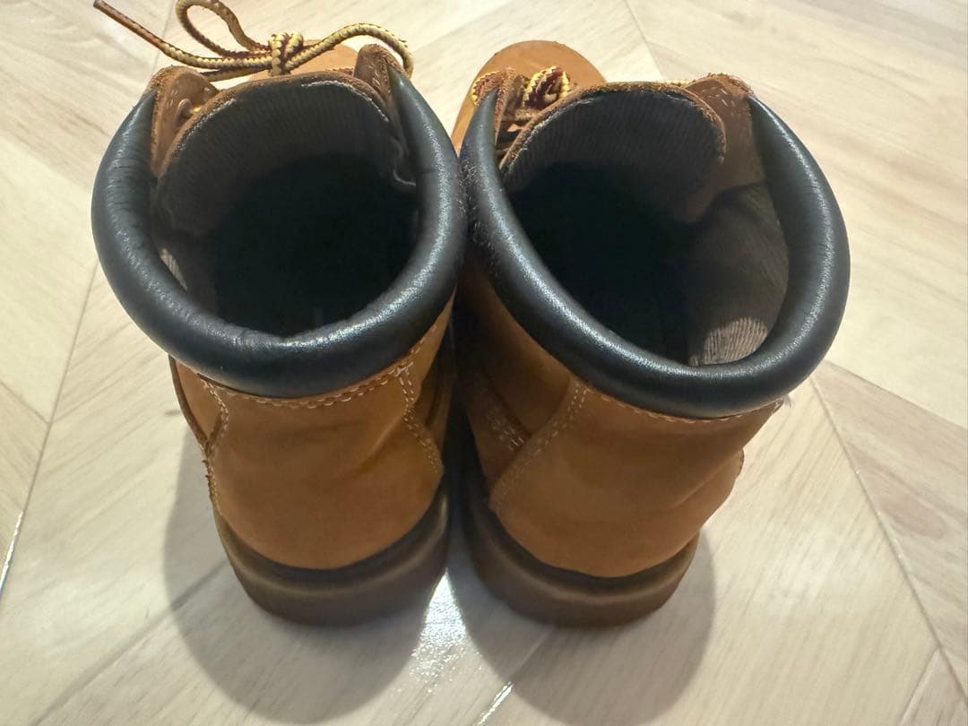 Timberland ブラウンレザー ワークブーツ　レディース　丈短め