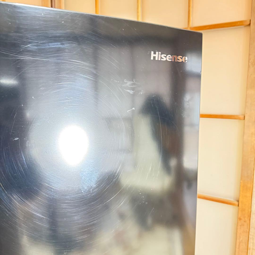 配送料込　冷蔵庫ブラック 154L Hisense 2ドア右開き