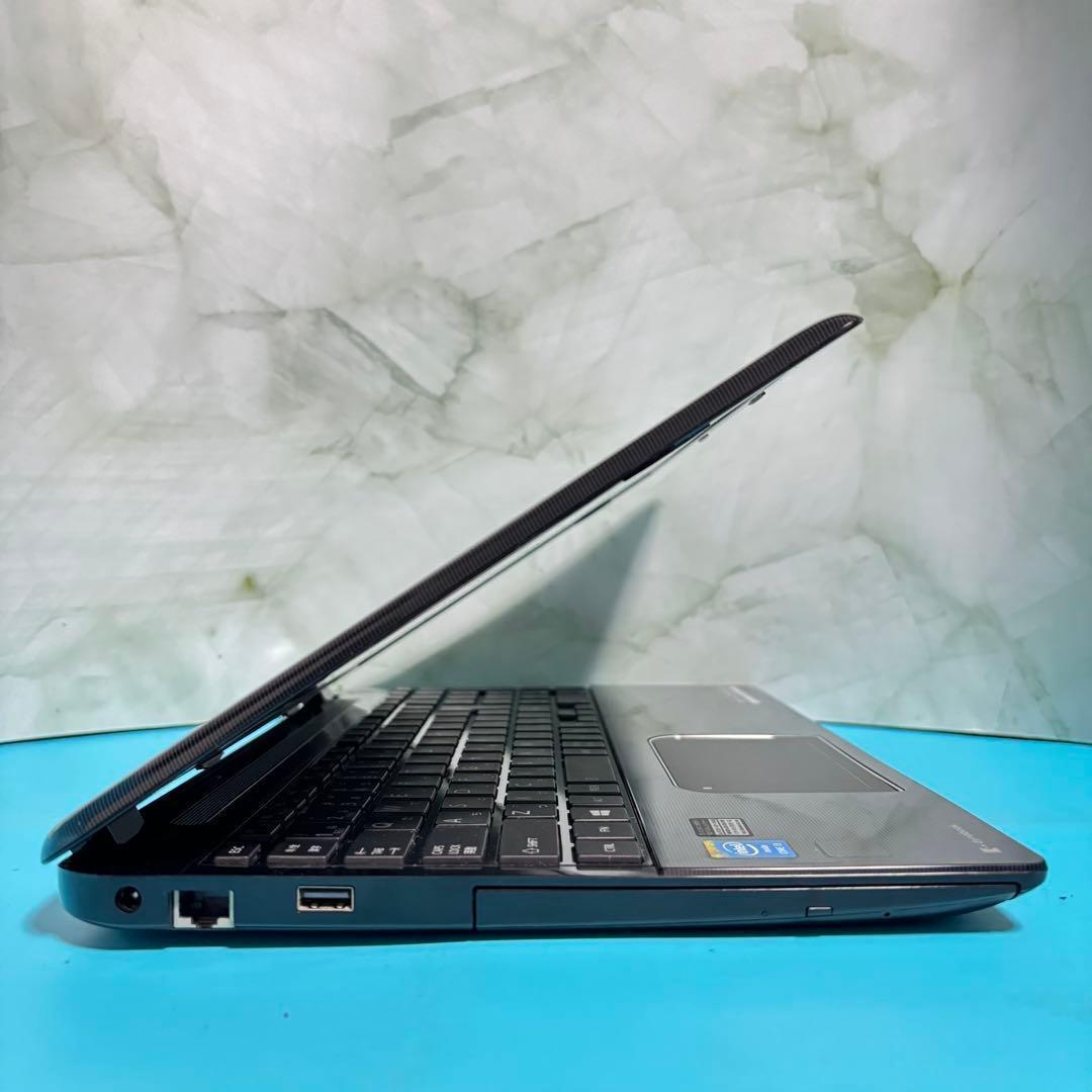 年末セール開催中!!カメラ★オフィス★東芝★4世代i3★新品SSD★メモリ8GB