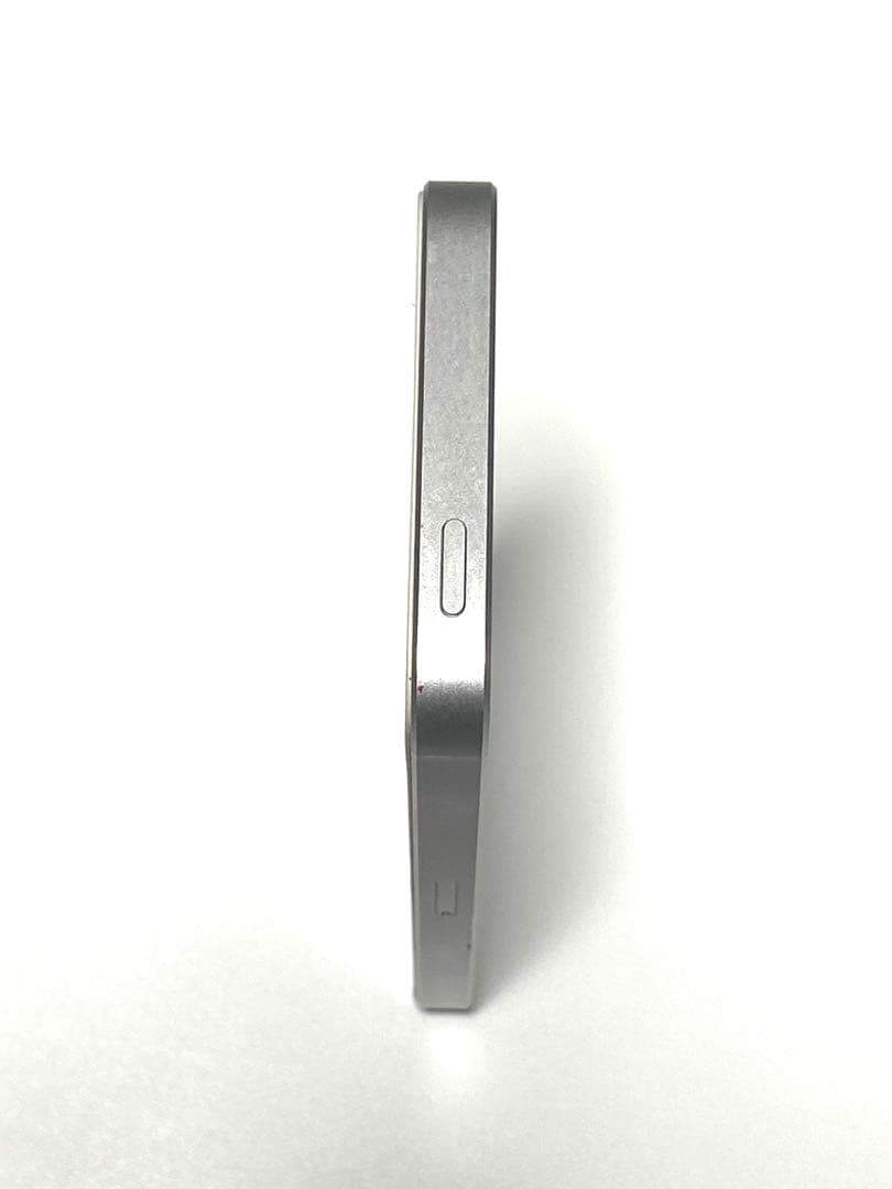 iPhone SE_32GB_SIMフリー_アクティベーションロックなし_極美品