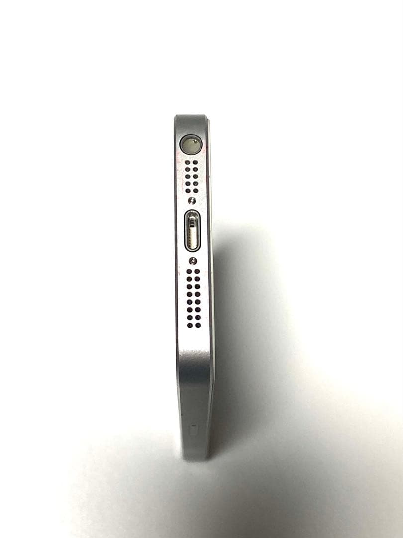 iPhone SE_32GB_SIMフリー_アクティベーションロックなし_極美品