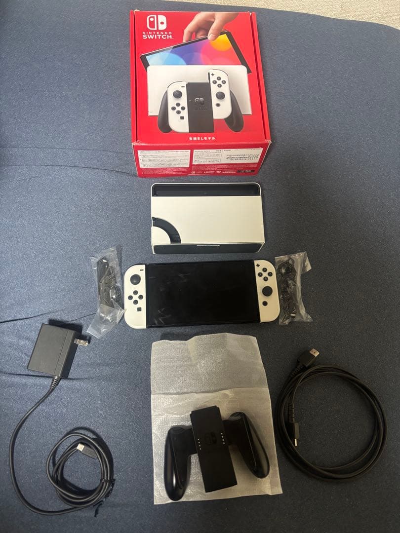 Nintendo Switch　有機ELモデル 本体　ホワイト