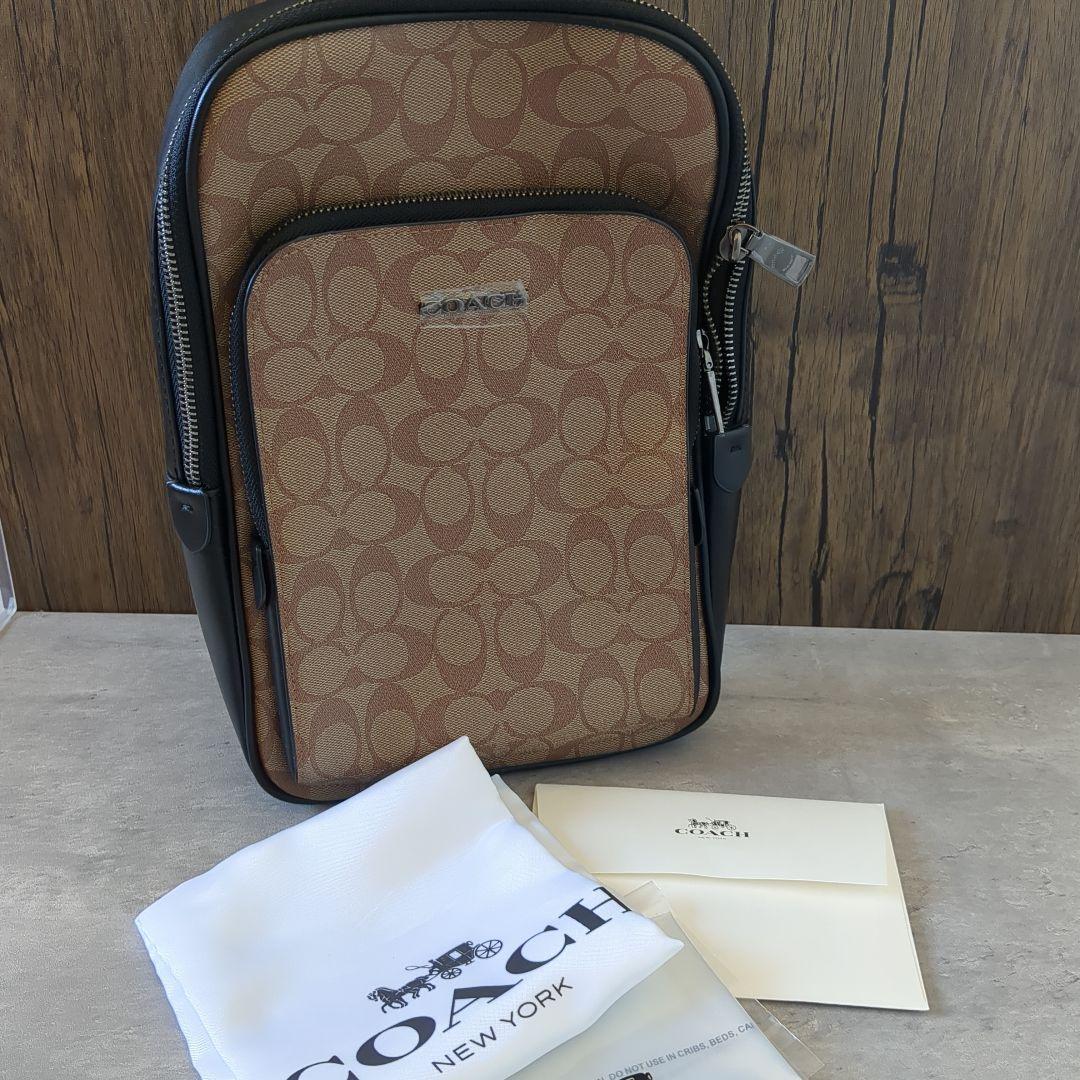 【新品】COACH　イーサン パック・シグネチャー キャンバス
