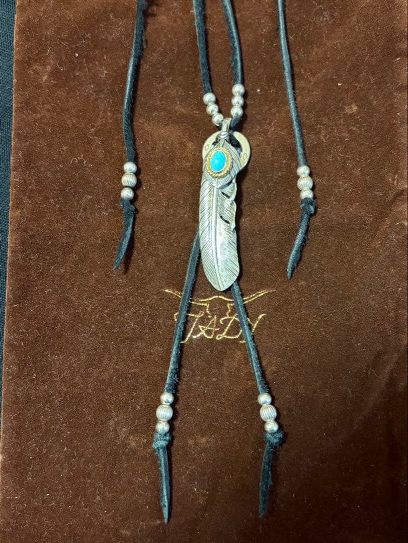 タディアンドキング　Tady & king 特大LL 18K金縄フェザー