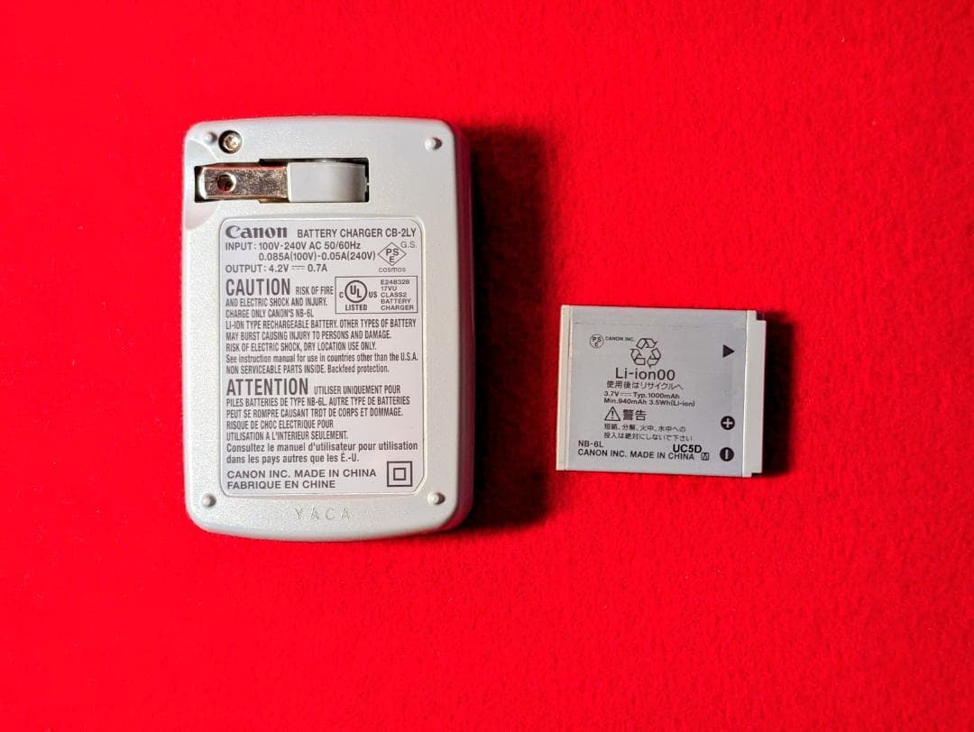 Canon PowerShot S95 本体と付属品