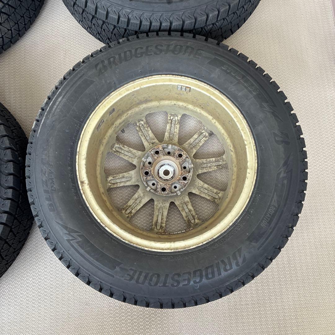 送料込　215/70R16 ブリヂストンDM-V3 スタッドレス　４本　24年製