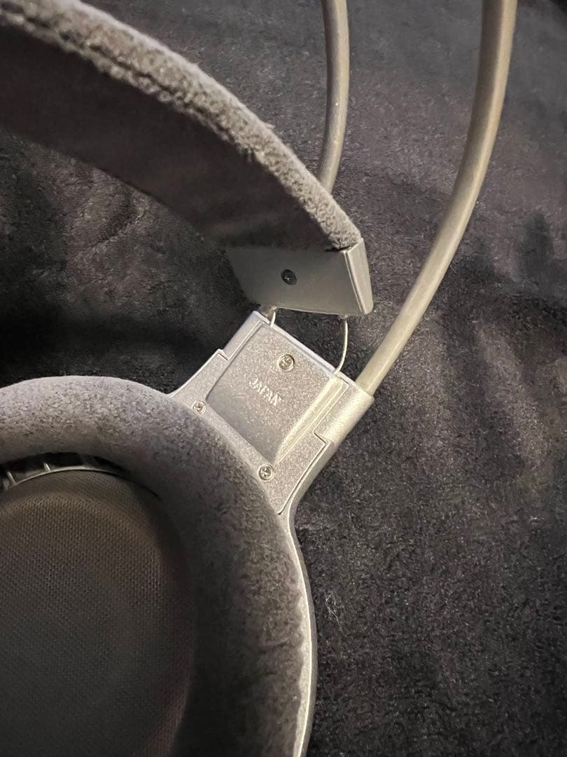 ヘッドホン SONY MDR-F1